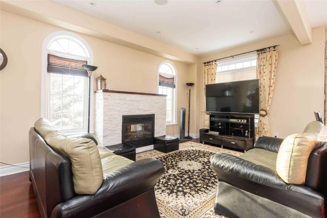 Jazzy Home Stay Mississauga Exterior photo